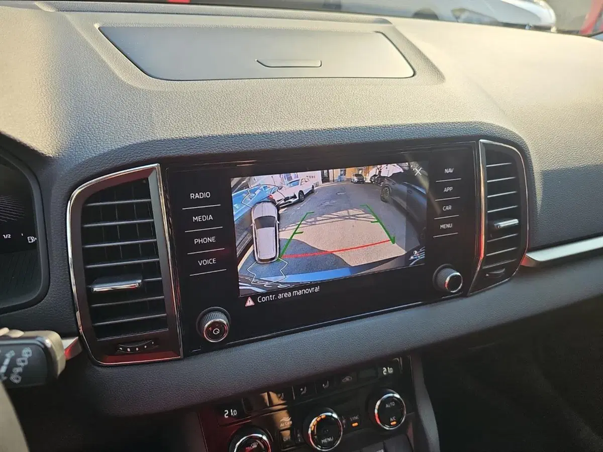 Skoda Karoq usata a Lecco (15)