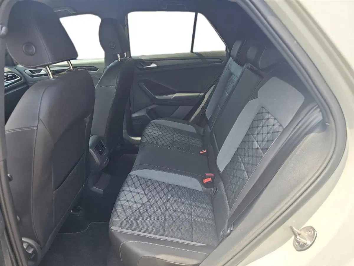 Volkswagen T-Roc usata a Lecco (12)