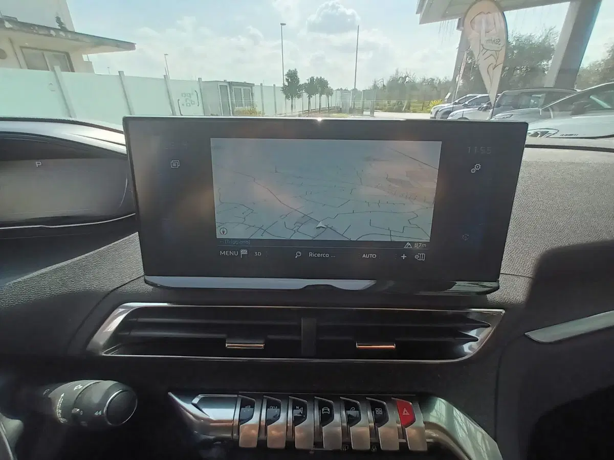 Peugeot 3008 usata a Bari (13)