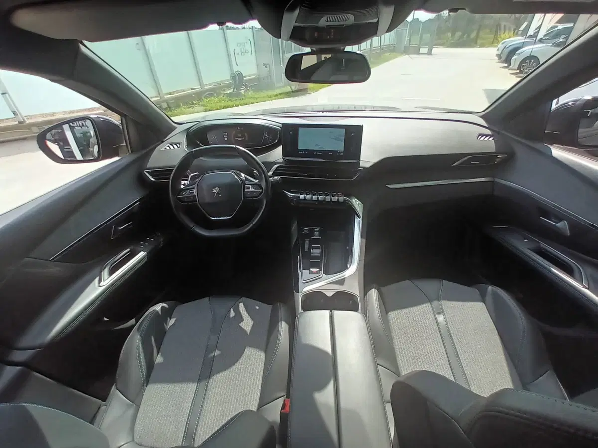Peugeot 3008 usata a Bari (18)