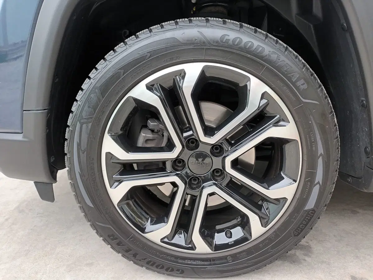Jeep Compass usata a Bari (2)