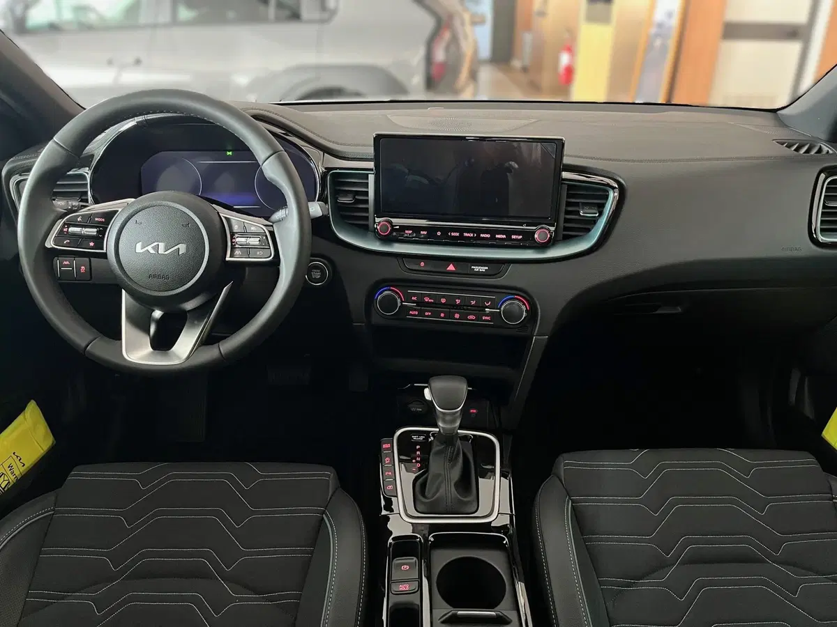 Kia XCeed nuova a Ferrara (8)