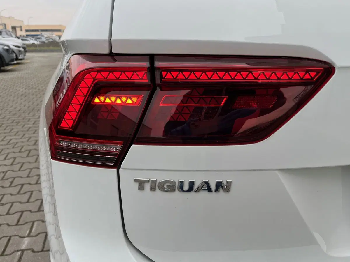 Volkswagen Tiguan usata a Ferrara (17)