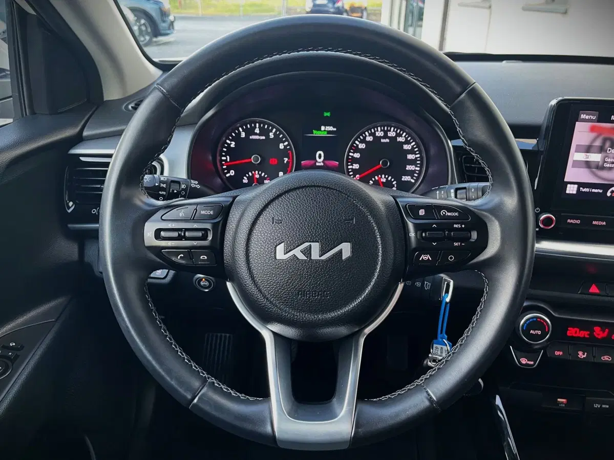Kia Stonic usata a Ferrara (8)