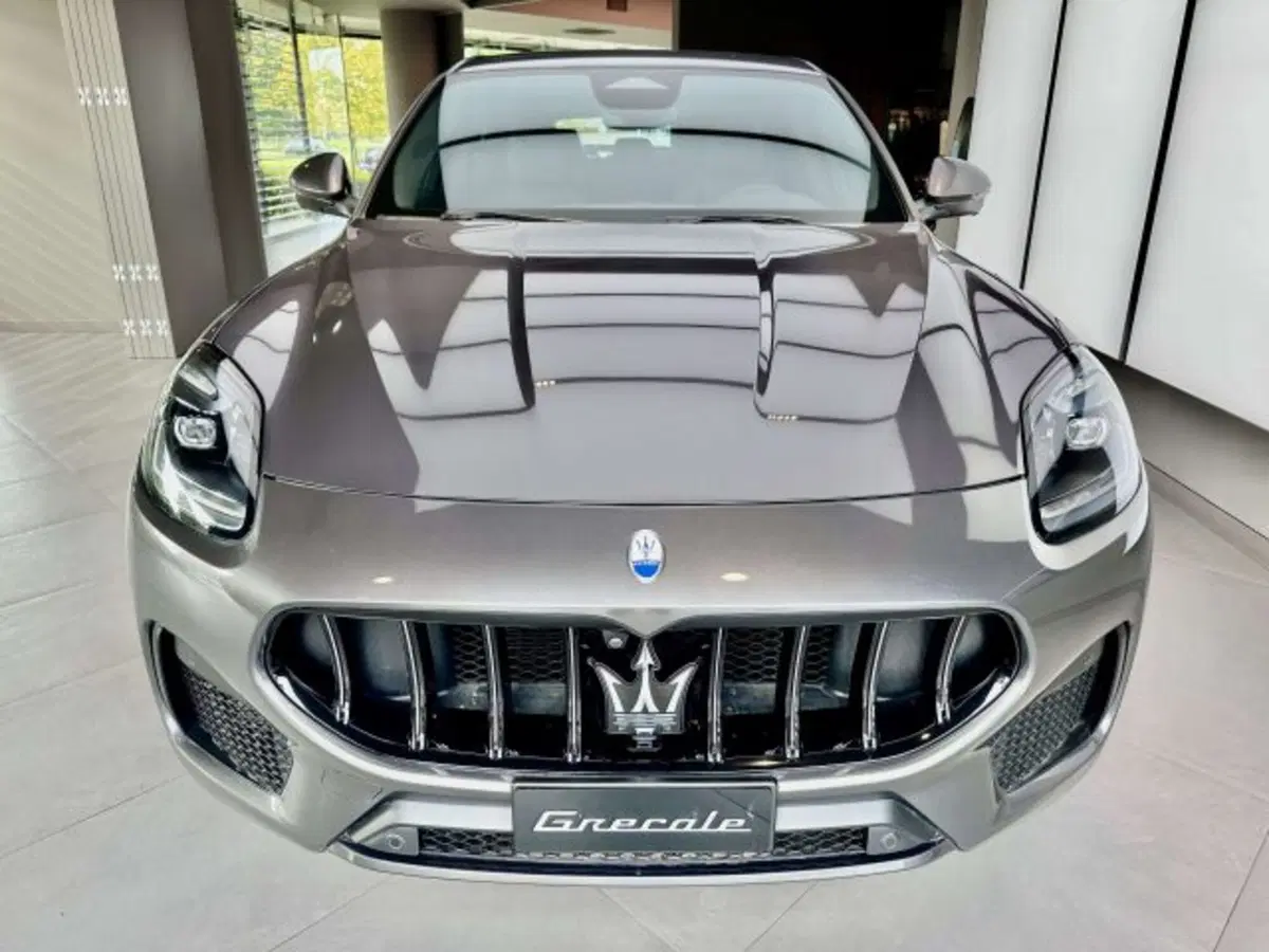 Maserati Grecale nuova a Torino (2)