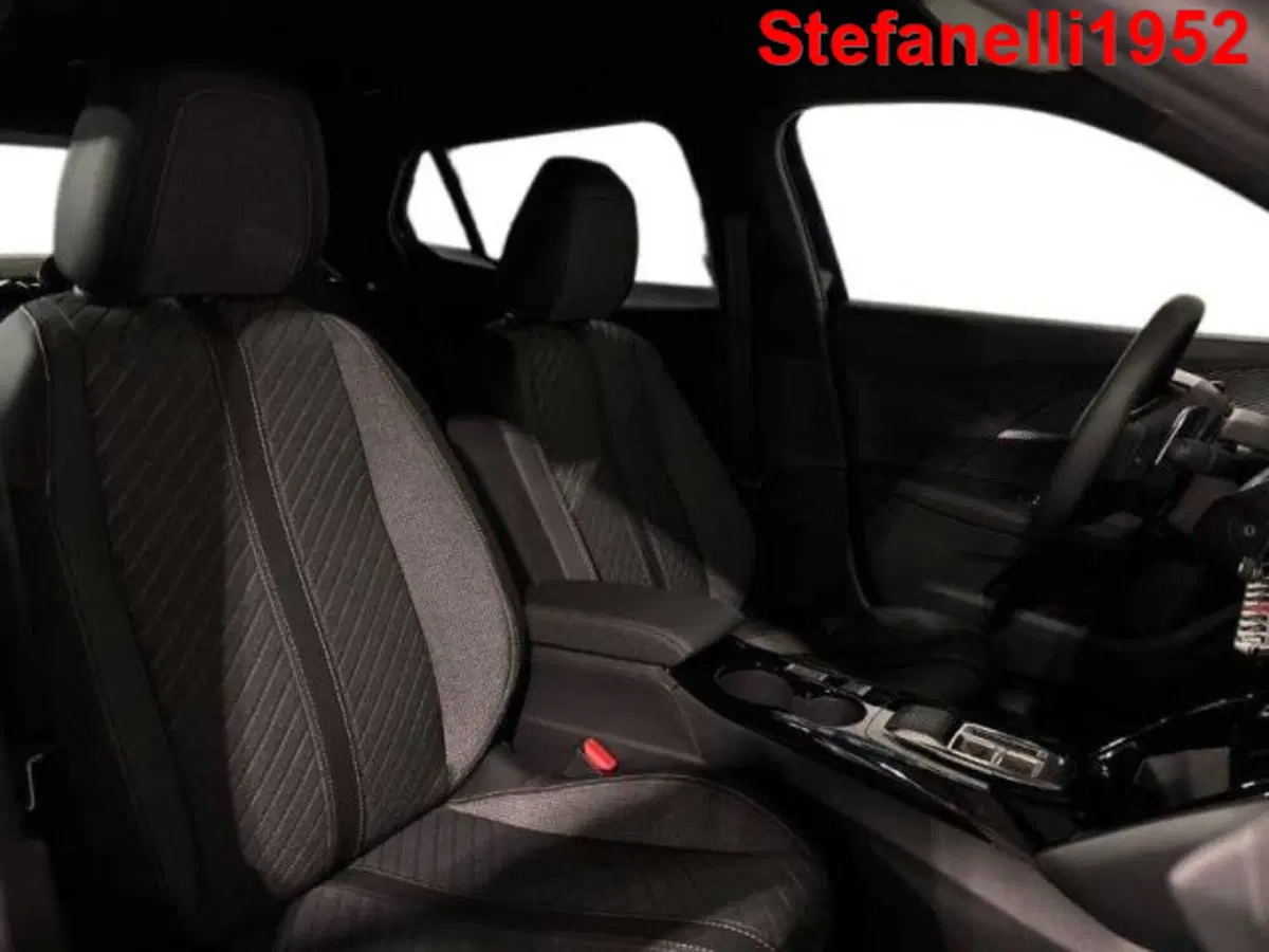 Peugeot 2008 nuova a Bologna (16)