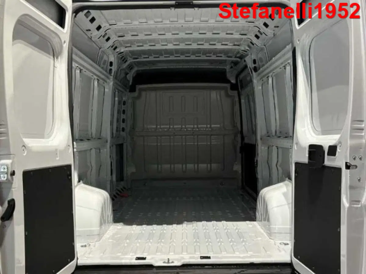 Peugeot Boxer Furgone nuova a Bologna (7)