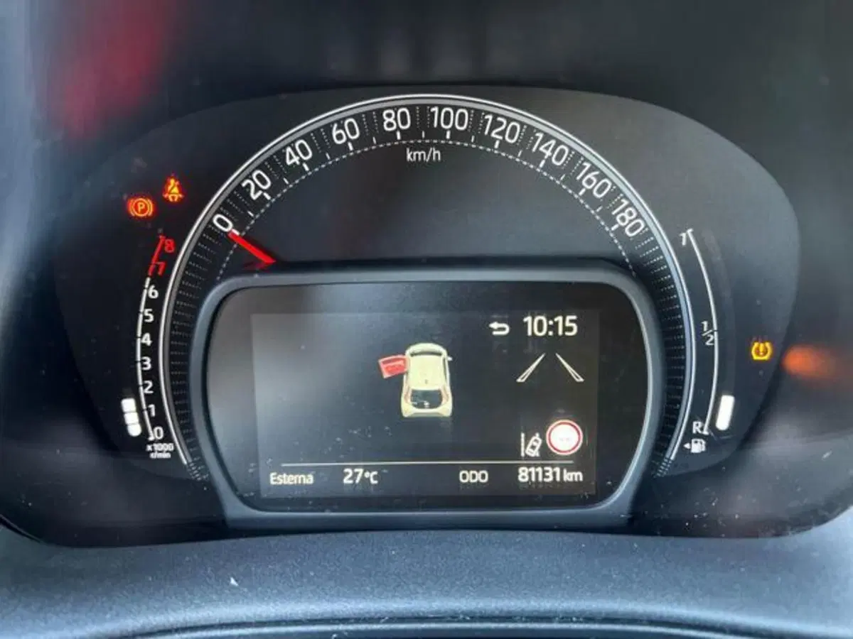 Toyota Aygo X usata a Sassari (9)