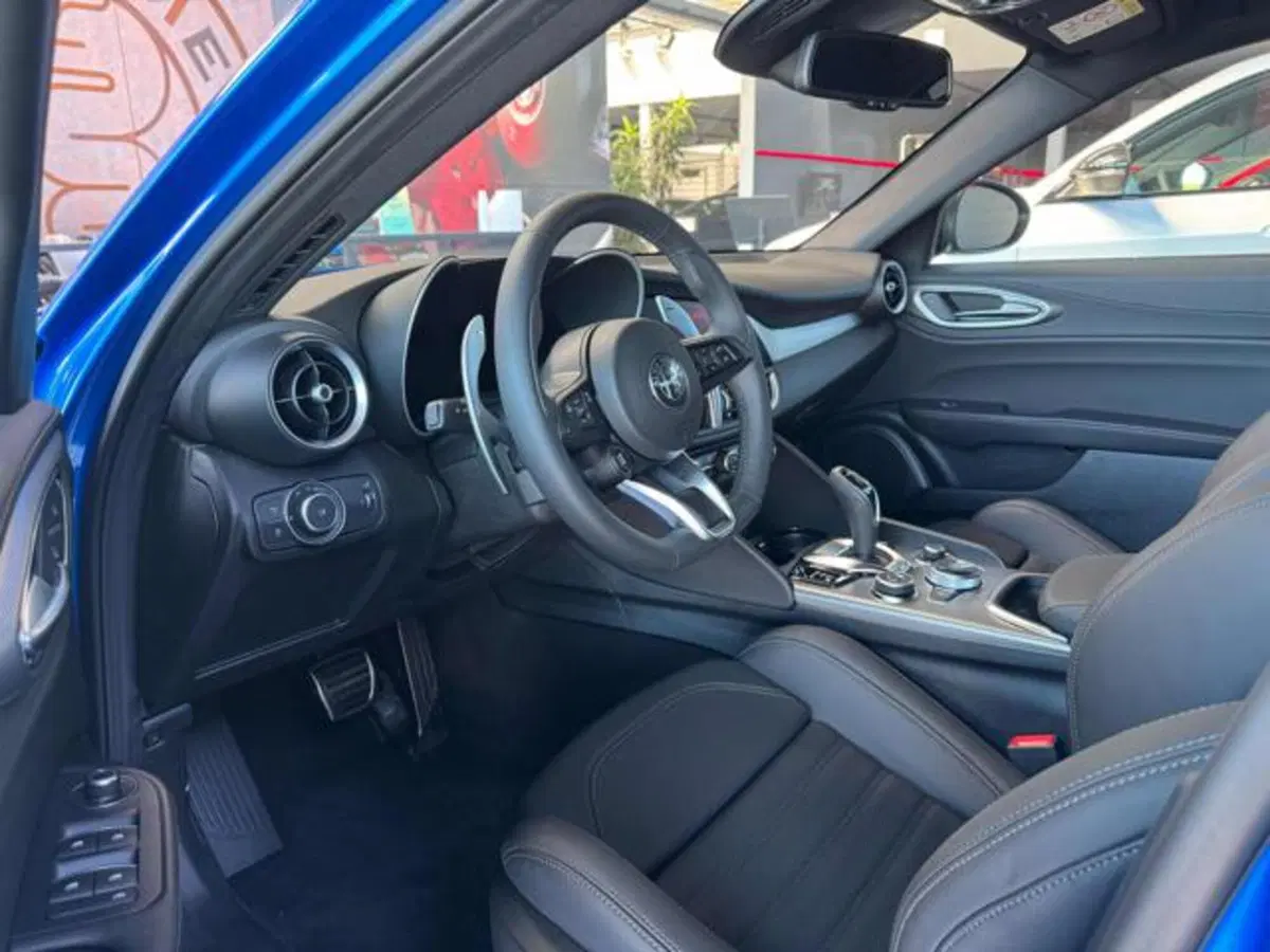 Alfa Romeo Giulia nuova a Vercelli (10)