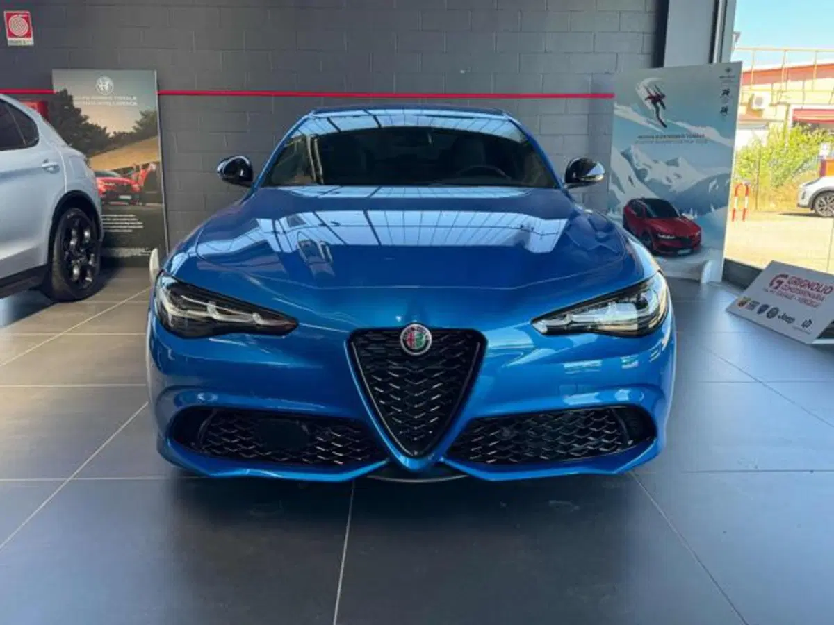 Alfa Romeo Giulia nuova a Vercelli (2)
