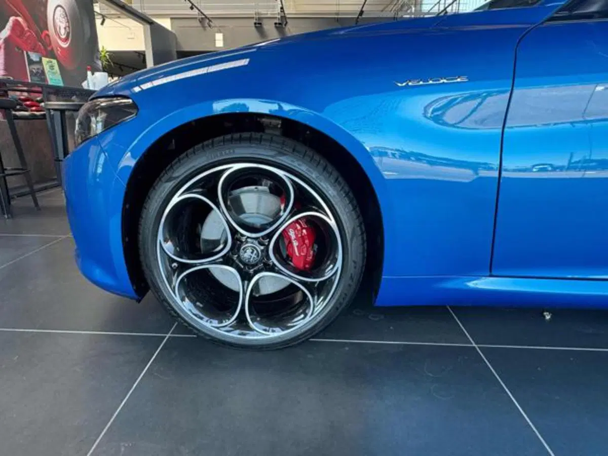 Alfa Romeo Giulia nuova a Vercelli (6)