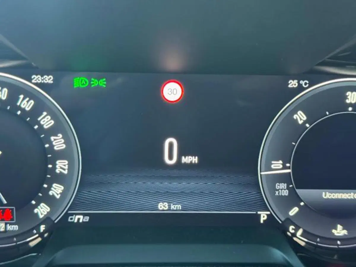 Alfa Romeo Giulia nuova a Vercelli (8)