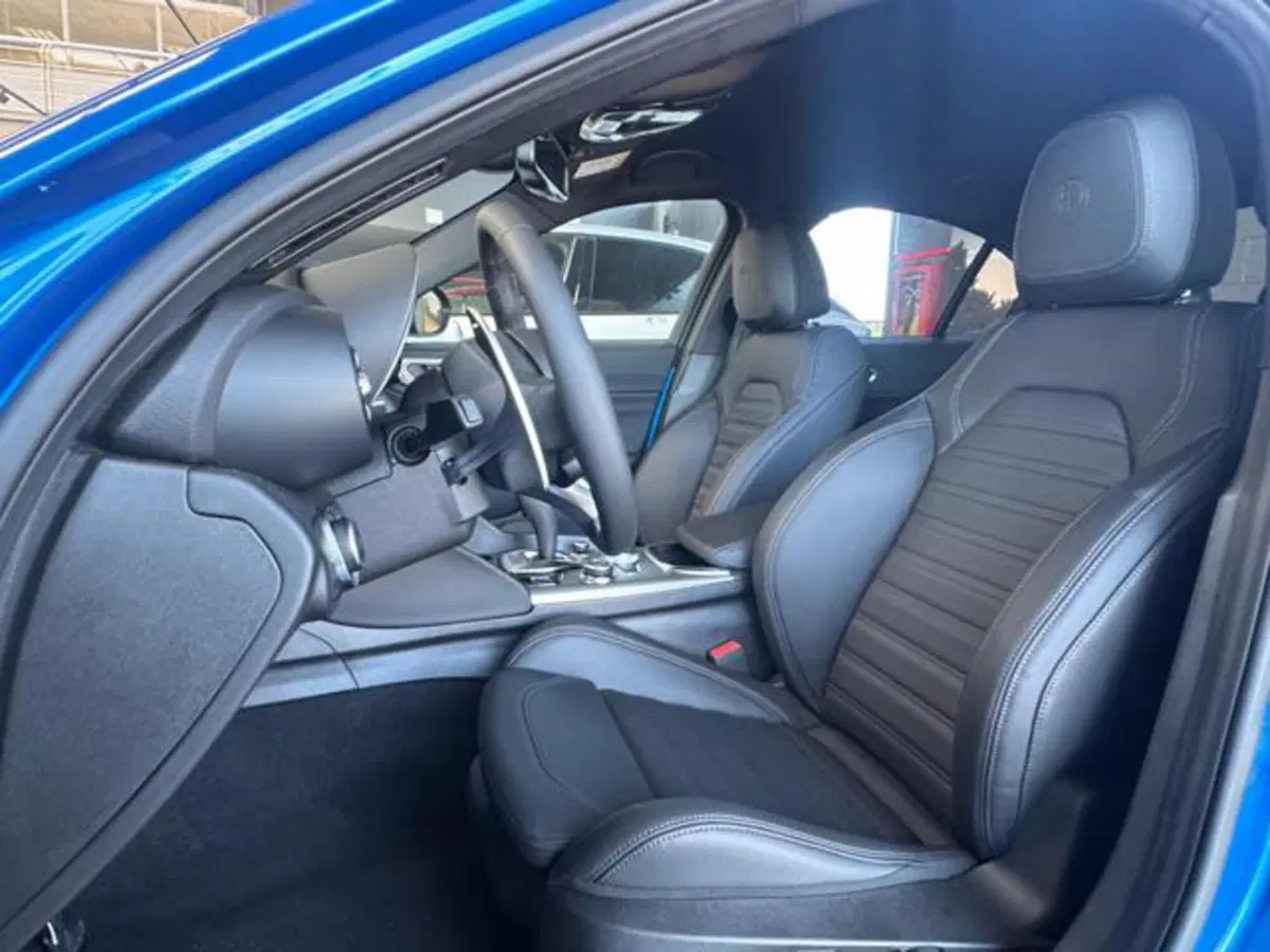 Alfa Romeo Giulia nuova a Vercelli (9)