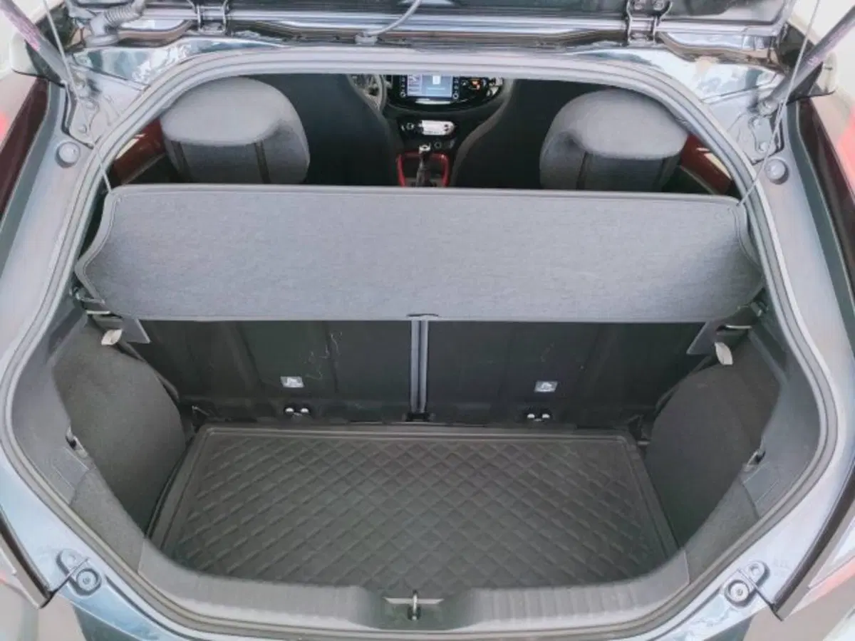 Toyota Aygo X usata a Teramo (11)