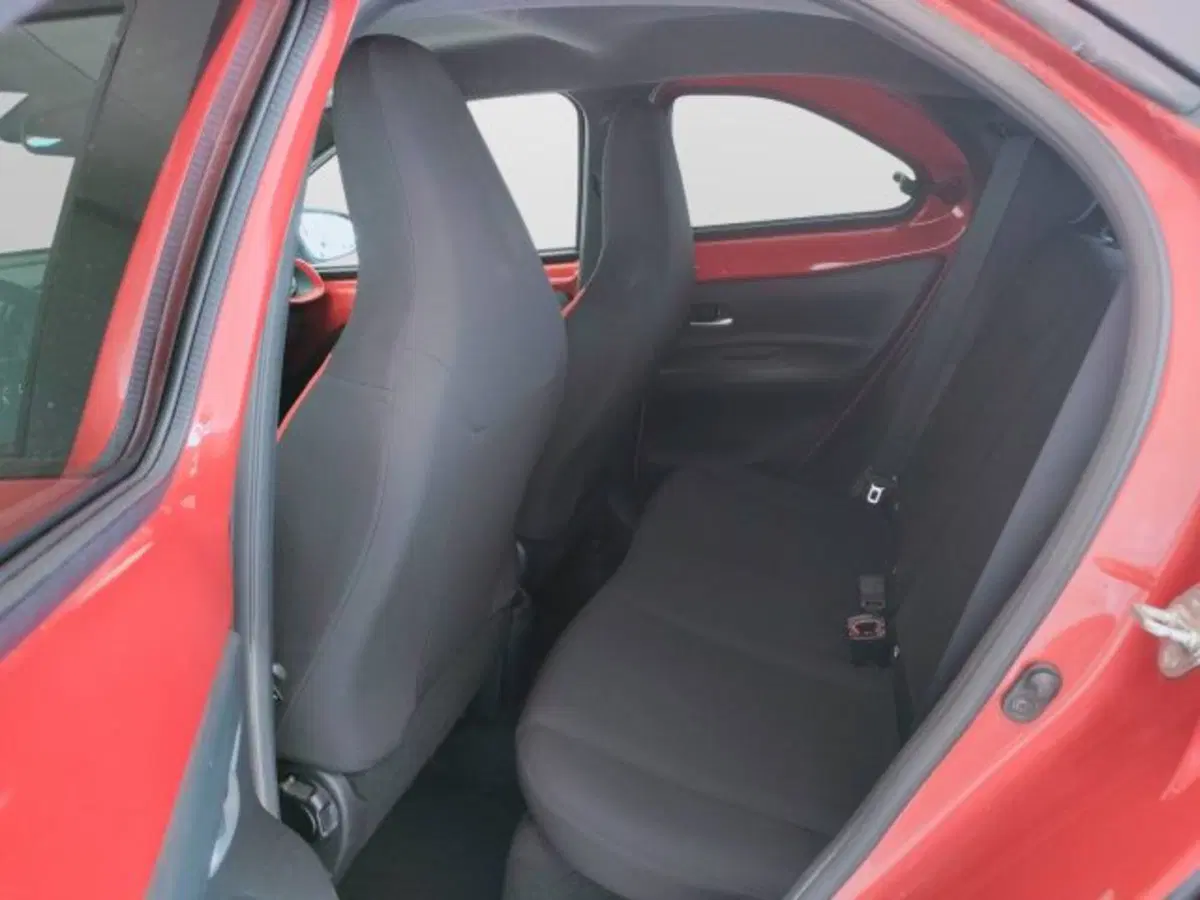 Toyota Aygo X usata a Teramo (14)