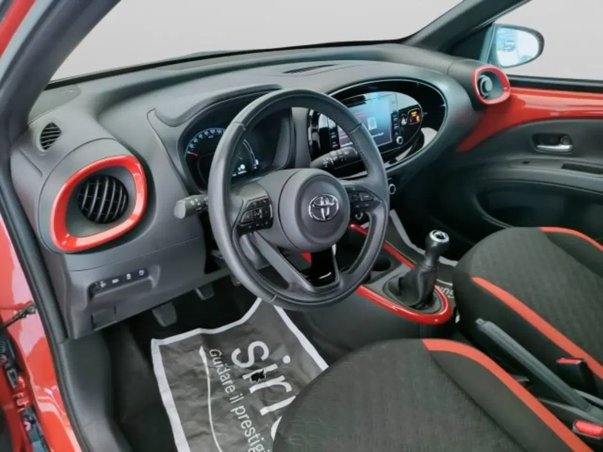 Toyota Aygo X usata a Teramo (15)