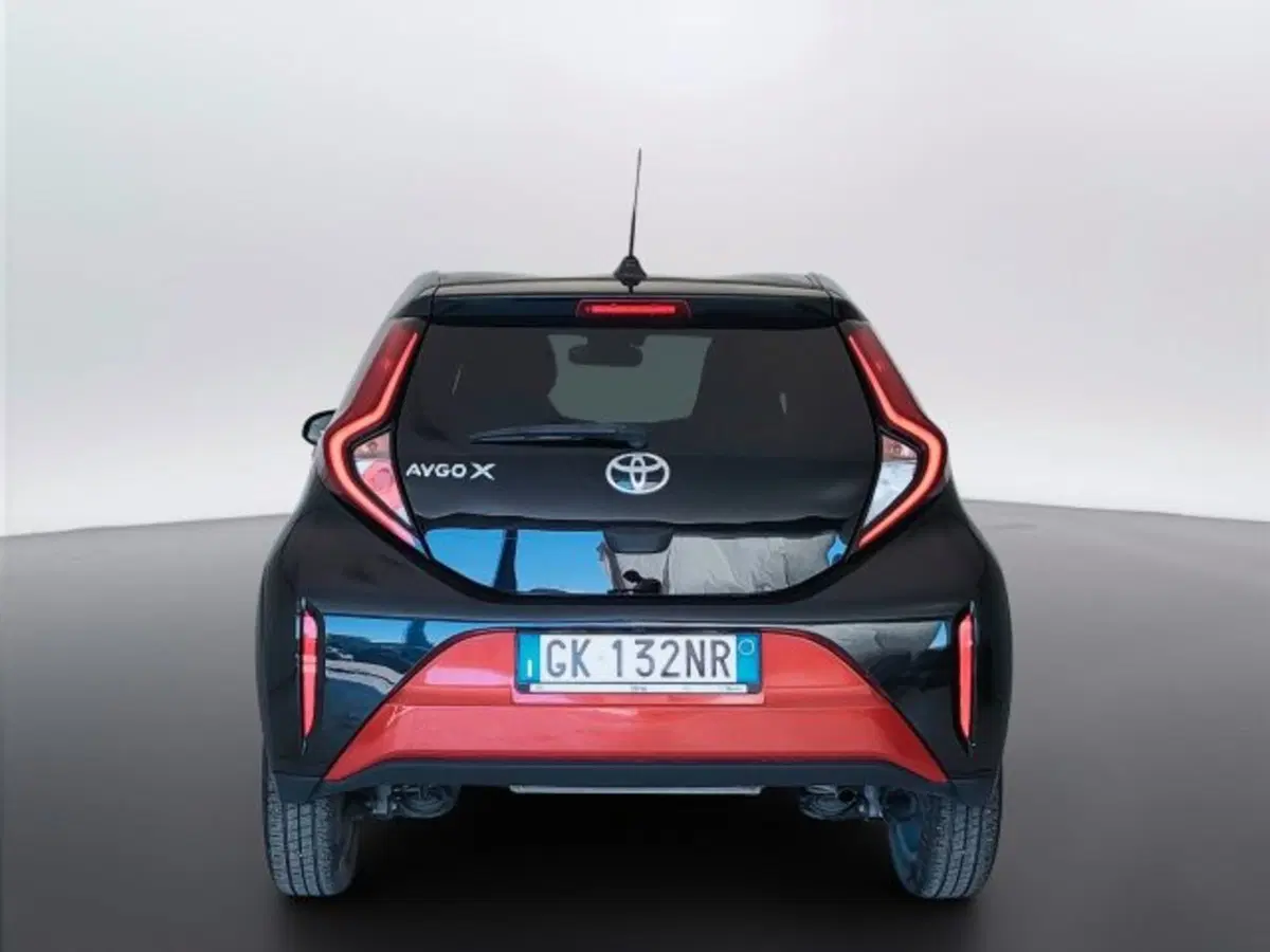 Toyota Aygo X usata a Teramo (6)