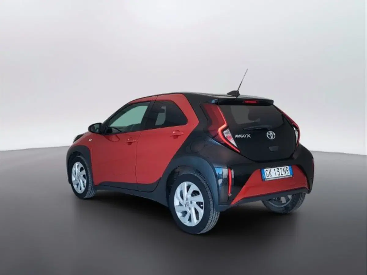 Toyota Aygo X usata a Teramo (7)