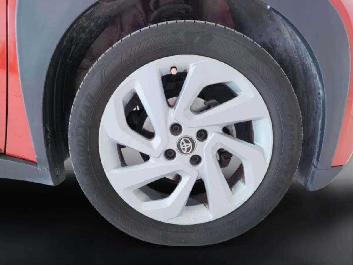 Toyota Aygo X usata a Teramo (9)