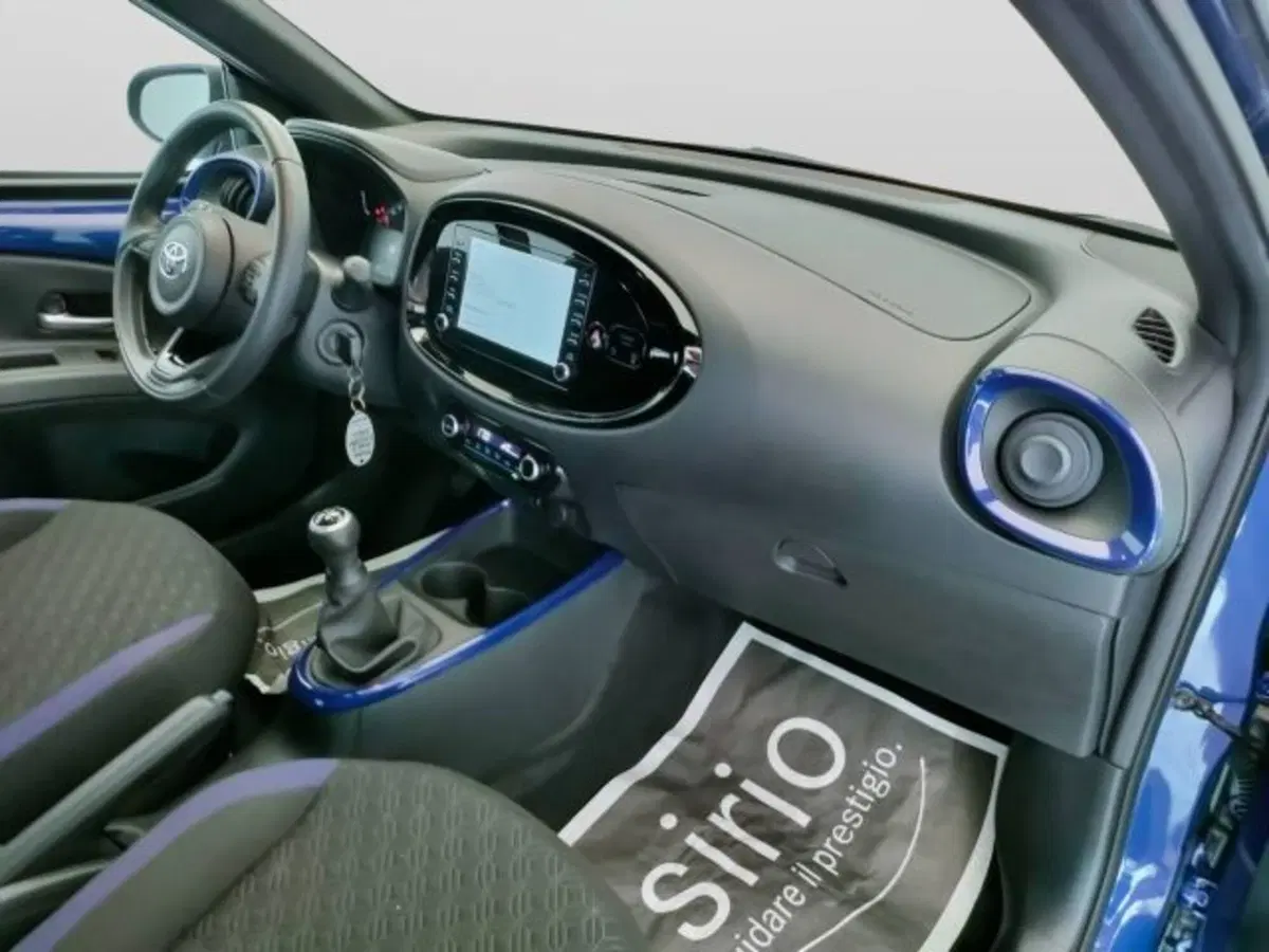 Toyota Aygo X usata a Teramo (11)