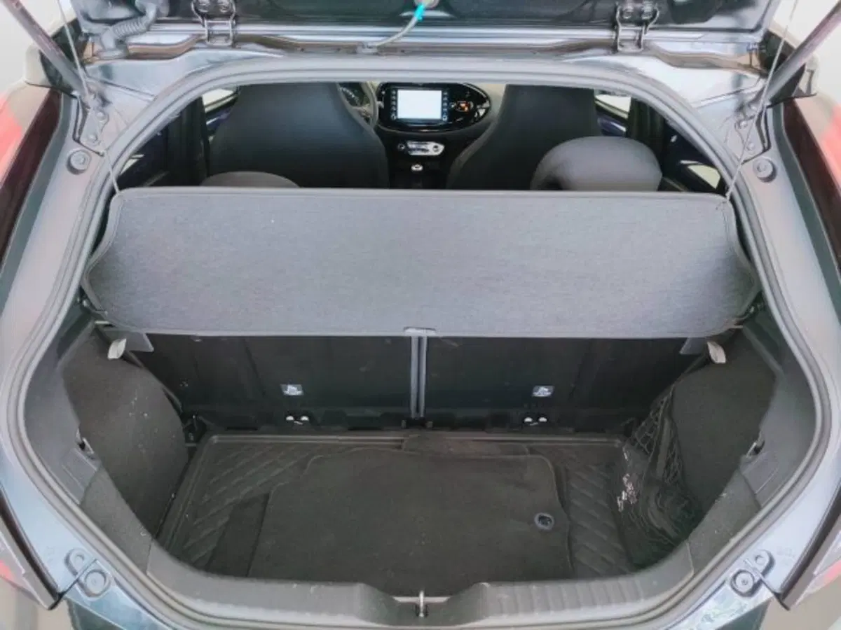 Toyota Aygo X usata a Teramo (6)
