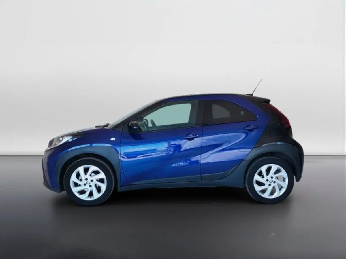 Toyota Aygo X usata a Teramo (9)
