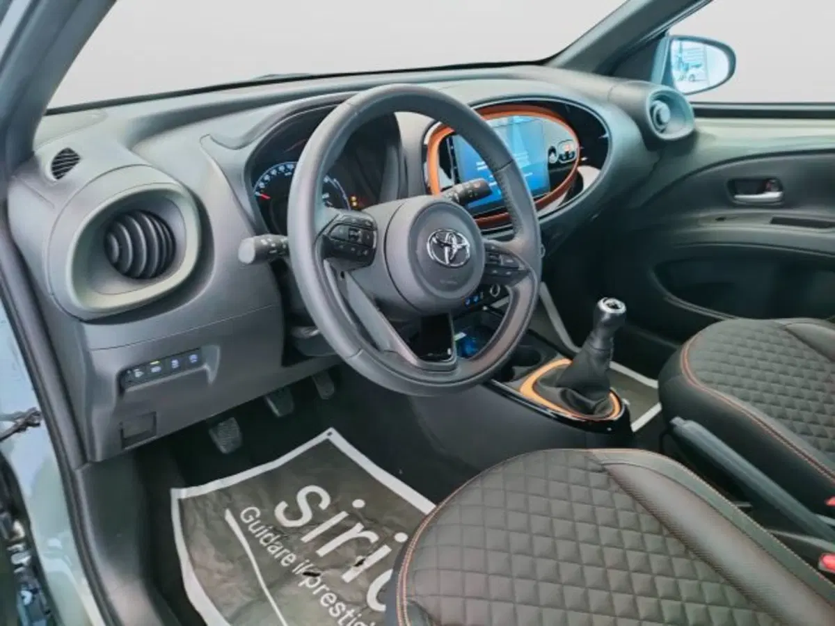 Toyota Aygo X usata a Teramo (14)