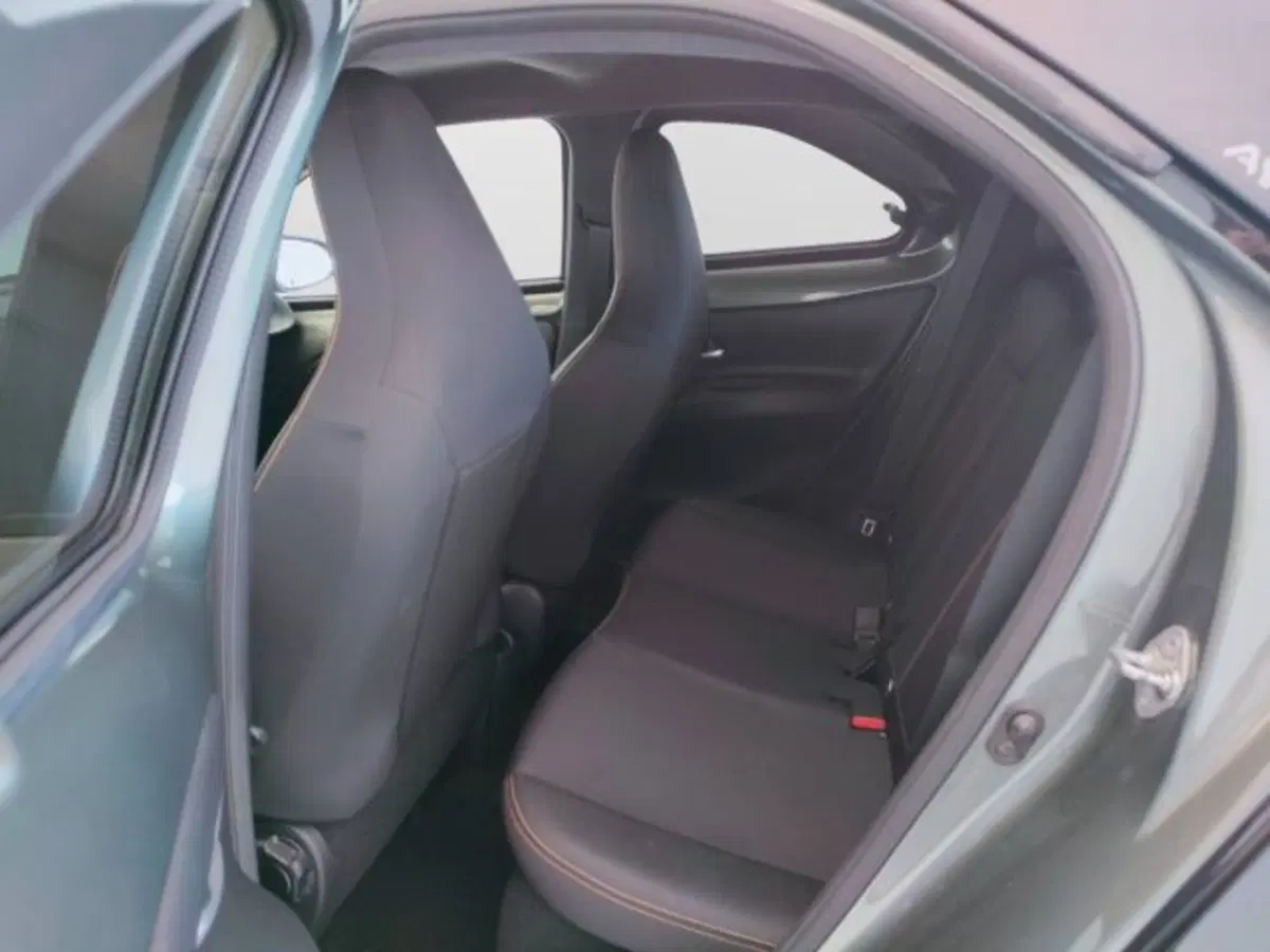 Toyota Aygo X usata a Teramo (16)