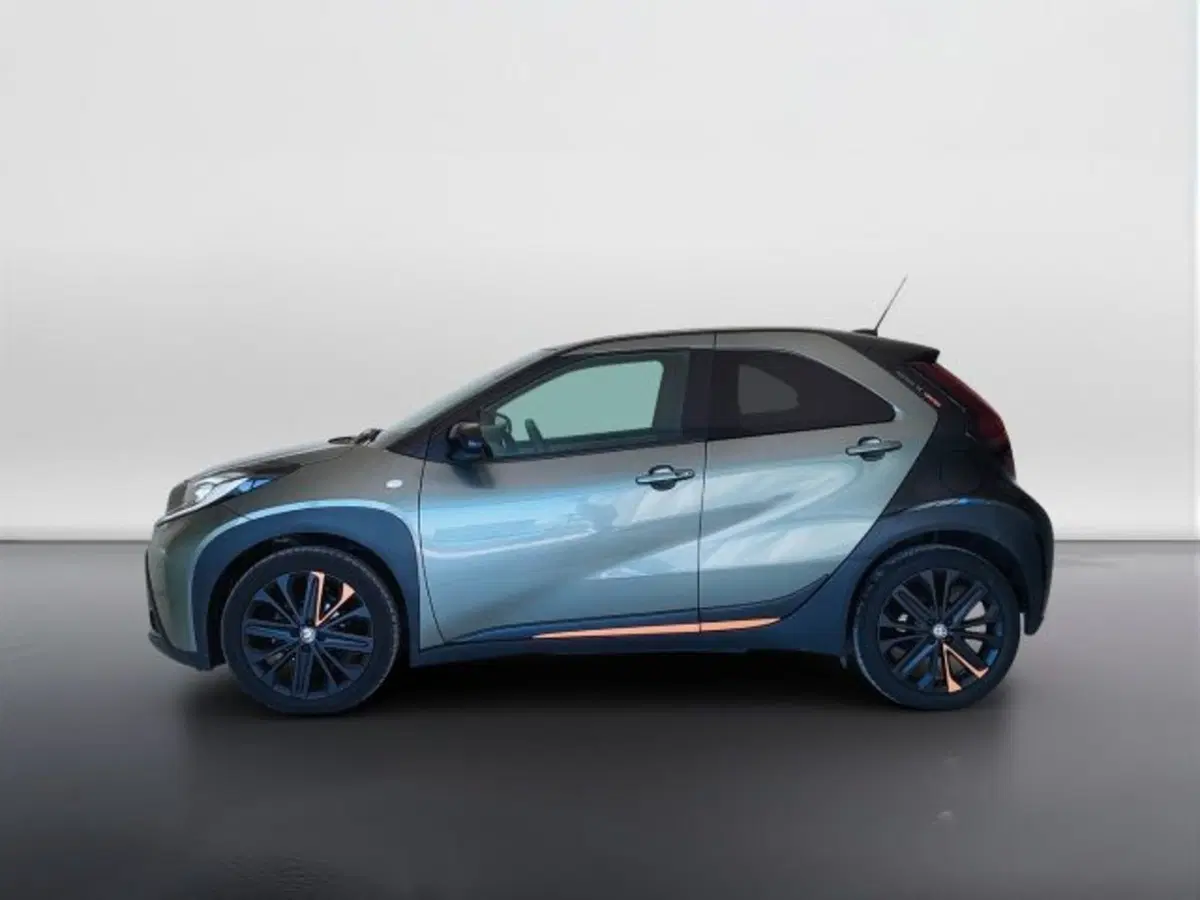 Toyota Aygo X usata a Teramo (8)
