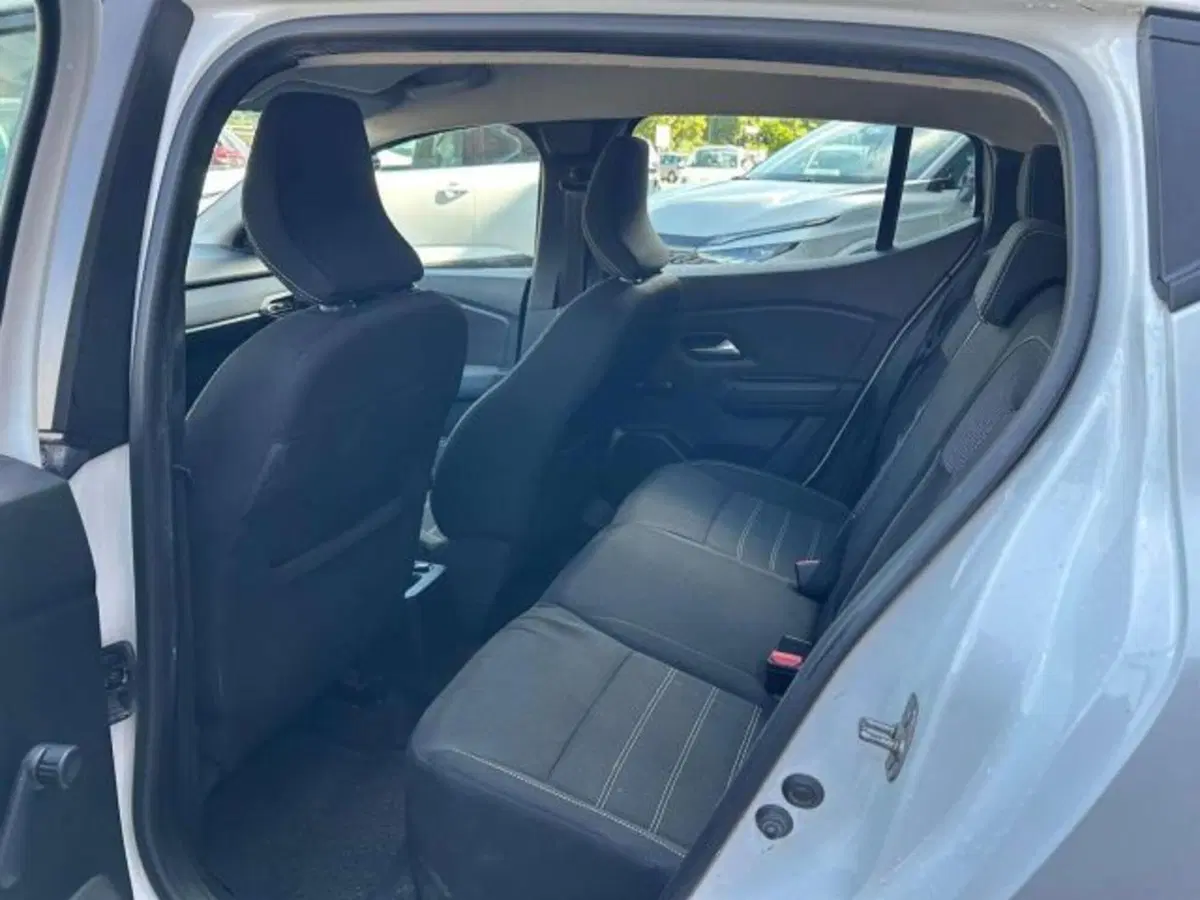 Dacia Sandero usata a Firenze (12)