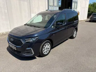 Ford Tourneo Connect Tourneo  2.0 EcoBlue 122 CV Powershift Titanium del 2022 usata a Lodi