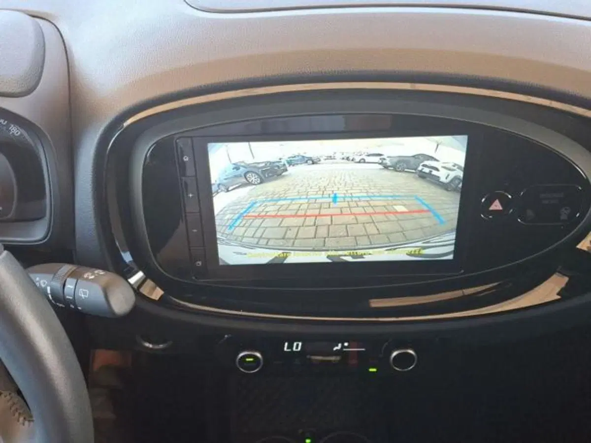 Toyota Aygo X usata a Roma (15)