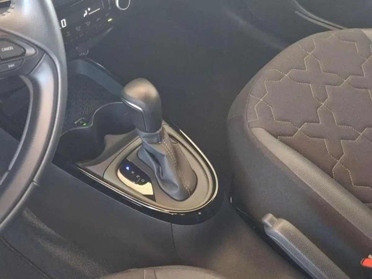 Toyota Aygo X usata a Roma (16)