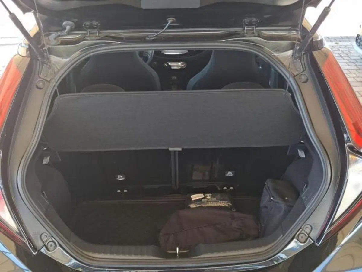 Toyota Aygo X usata a Roma (6)