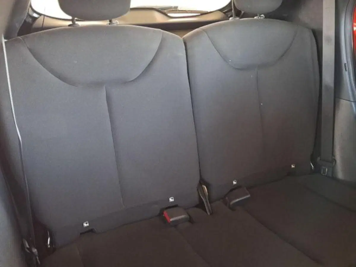 Toyota Aygo X usata a Roma (11)