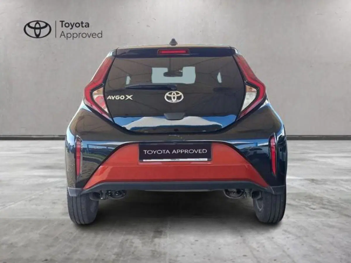 Toyota Aygo X usata a Roma (12)