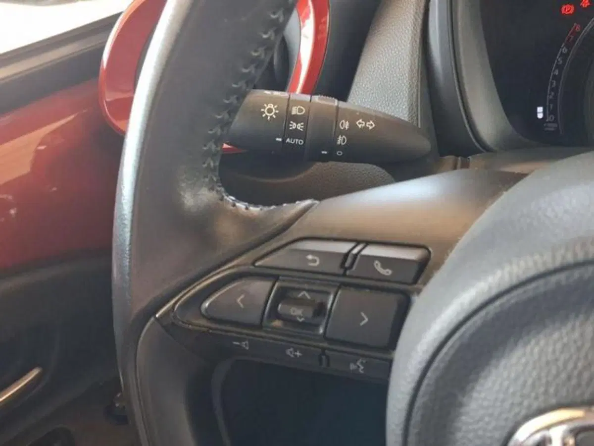 Toyota Aygo X usata a Roma (17)