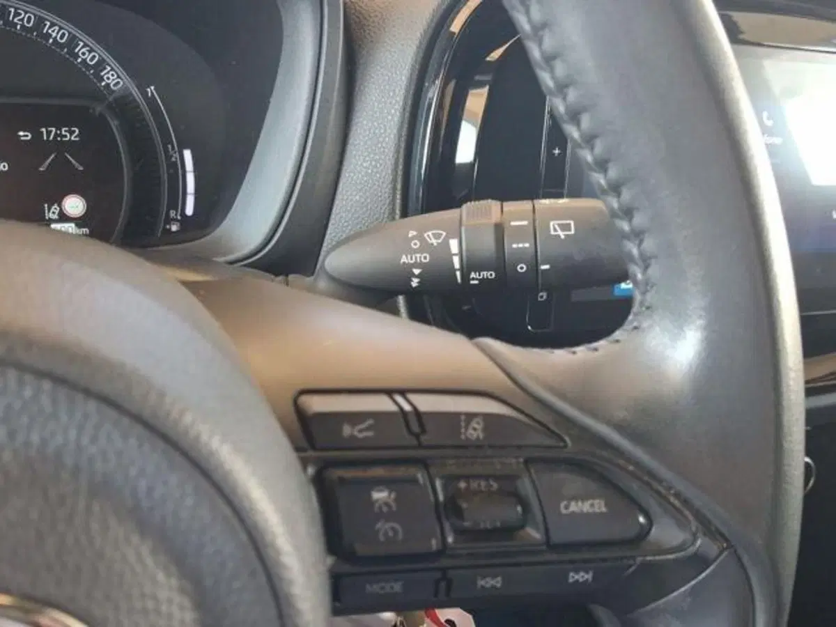 Toyota Aygo X usata a Roma (18)