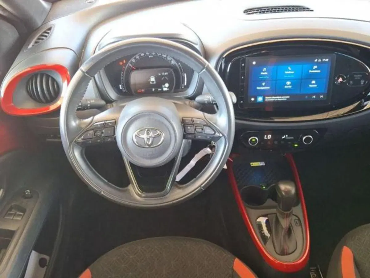 Toyota Aygo X usata a Roma (8)