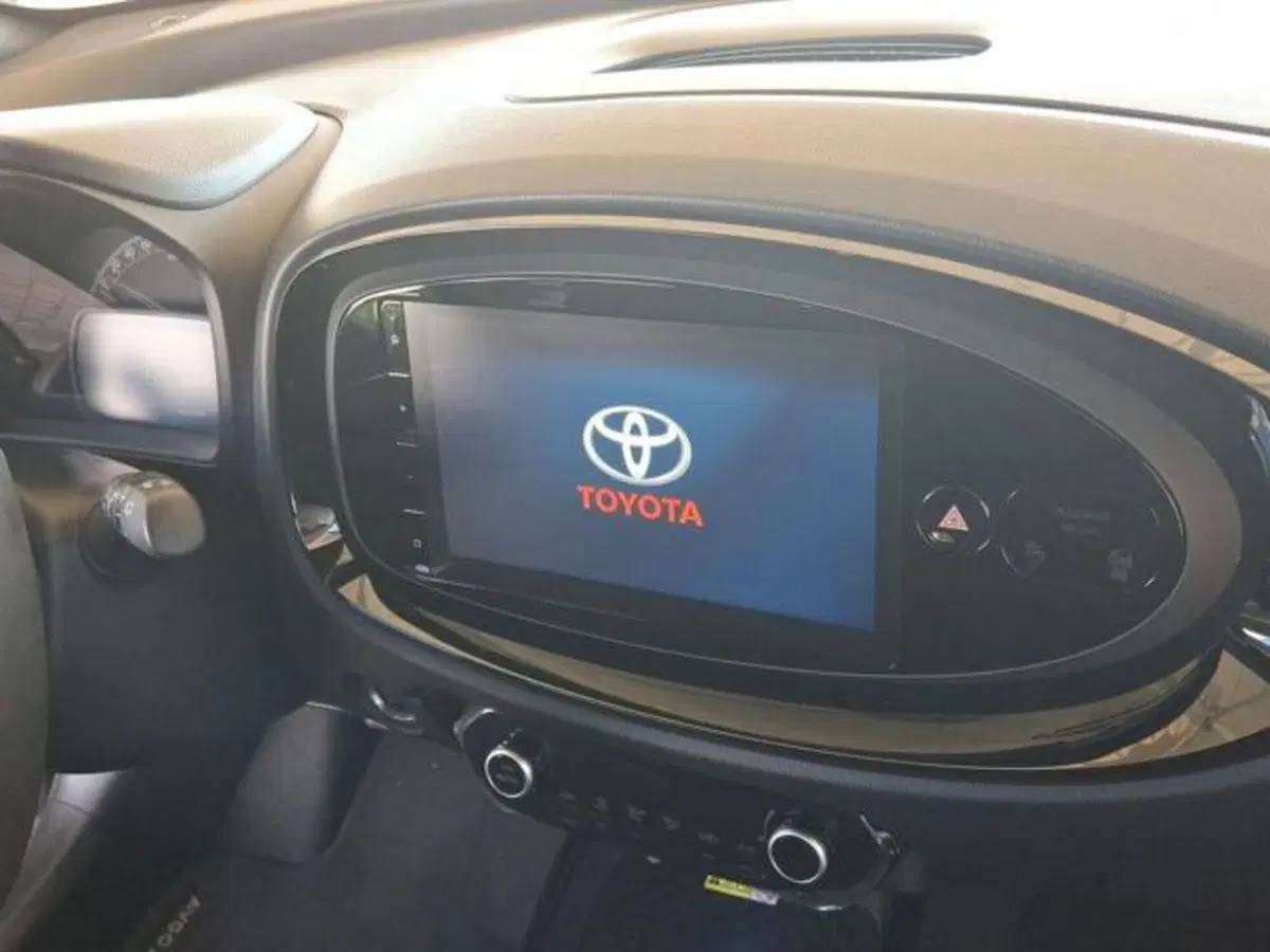 Toyota Aygo X usata a Roma (10)