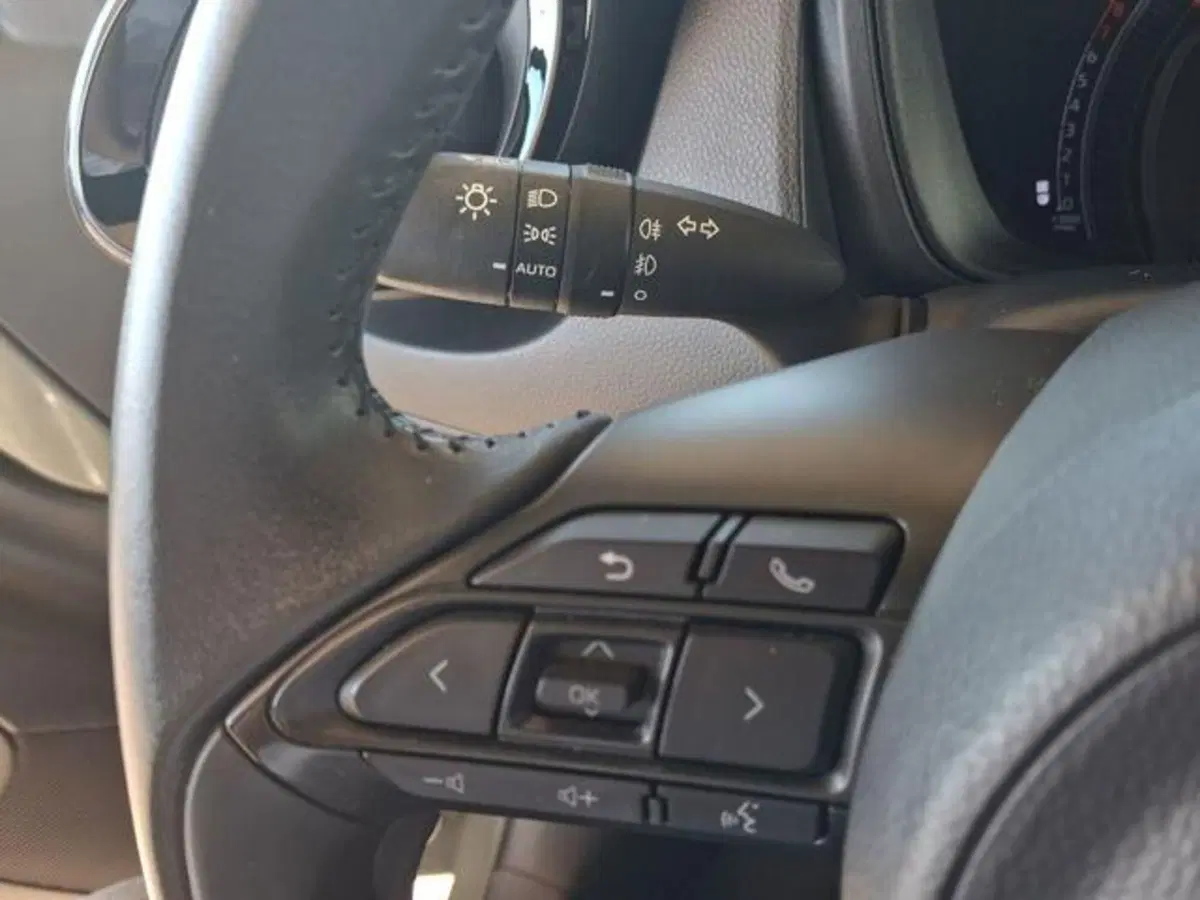 Toyota Aygo X usata a Roma (17)