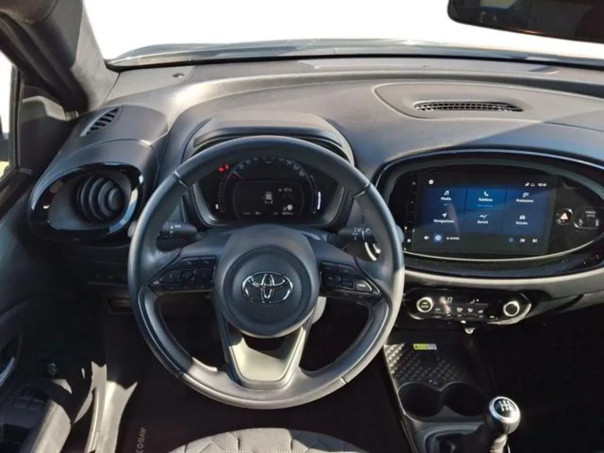 Toyota Aygo X usata a Roma (8)