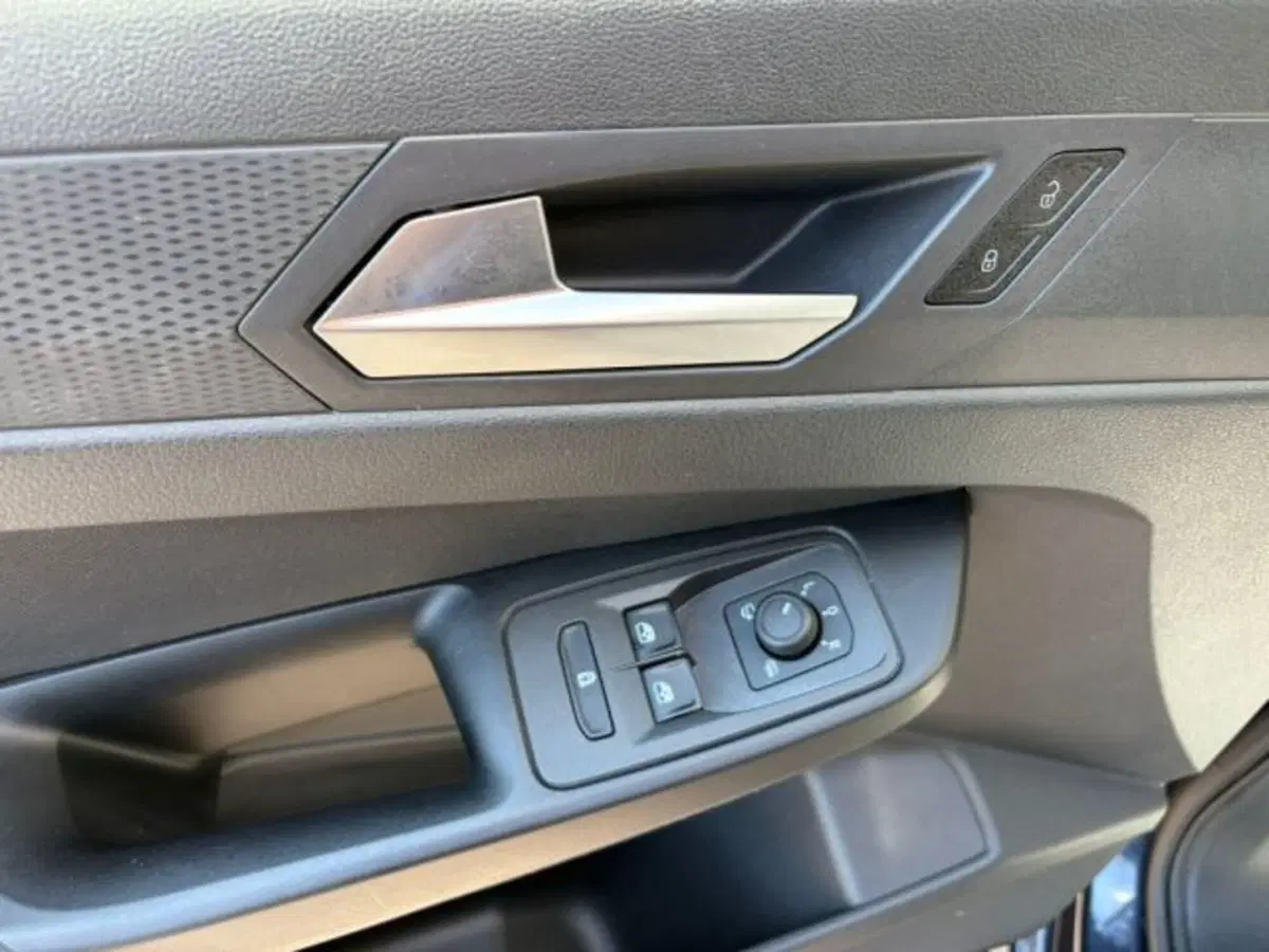 Ford Tourneo Connect usata a Lodi (12)