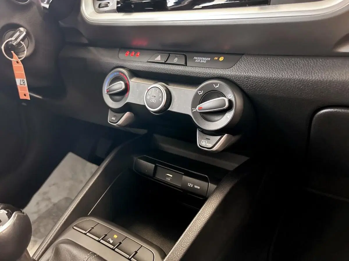 Kia Stonic usata a Piacenza (13)