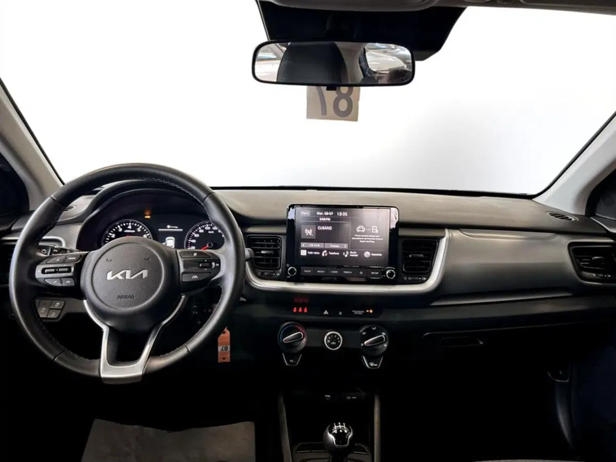 Kia Stonic usata a Piacenza (8)