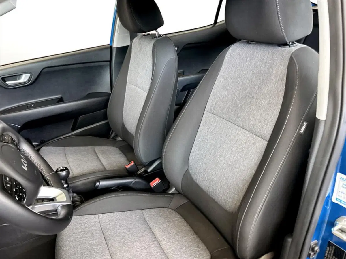 Kia Stonic usata a Piacenza (9)