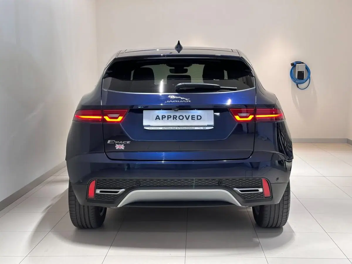Jaguar E-Pace usata a Varese (7)