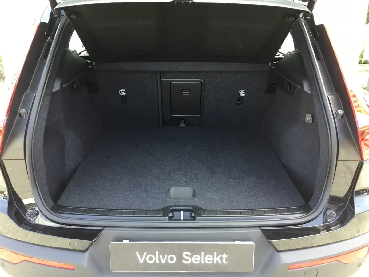 Volvo XC40 usata a Napoli (20)