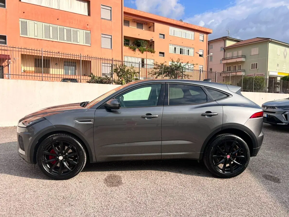 Jaguar E-Pace usata a Messina (8)