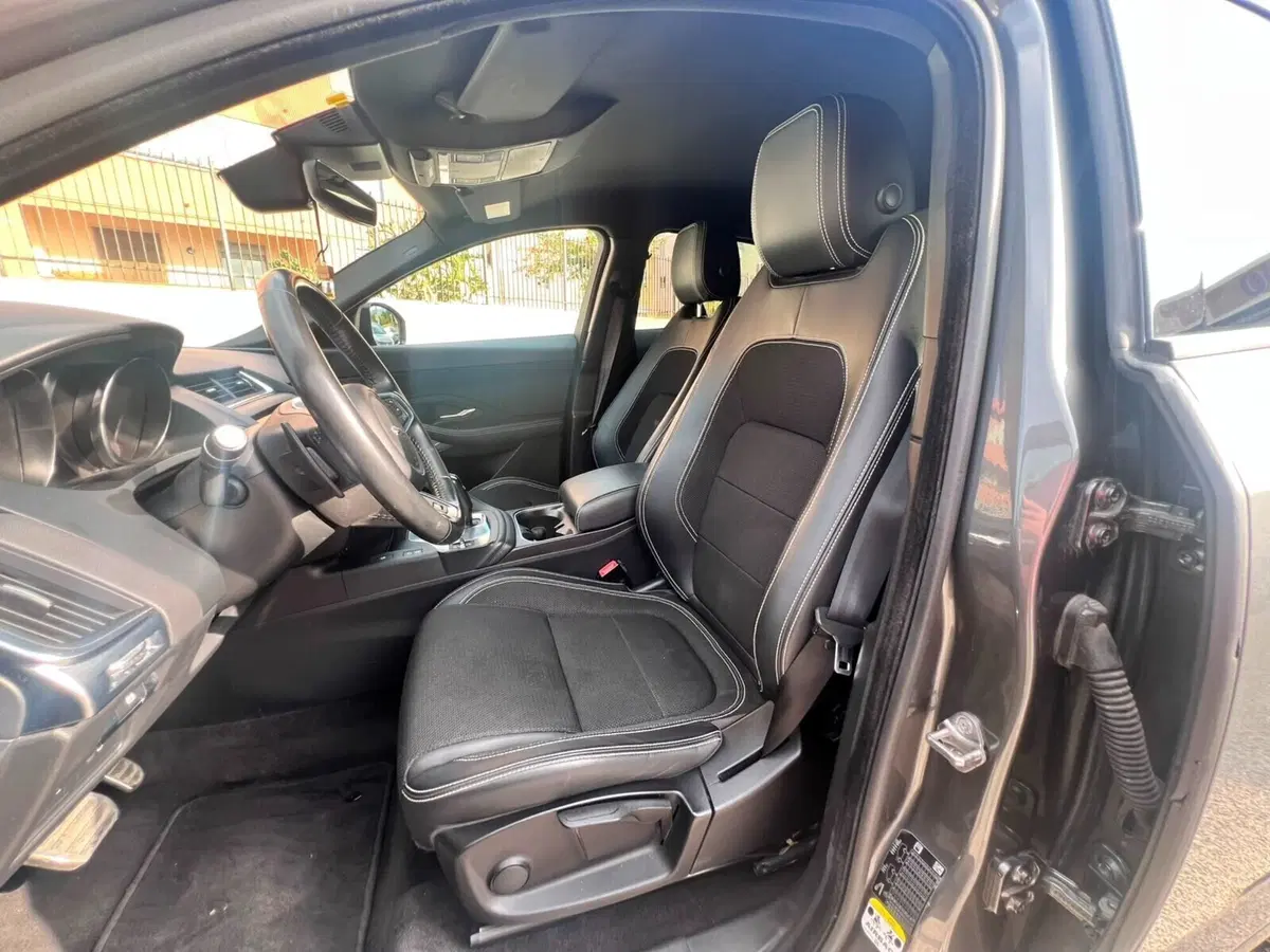 Jaguar E-Pace usata a Messina (9)